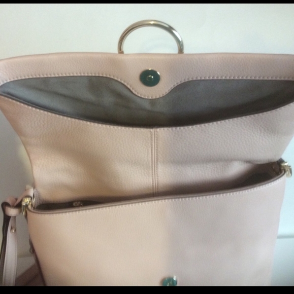 Vince Camuto Group Shoulder Bag Cameo Rose - Picture 2 of 8